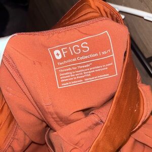 Figs Jogger in Terracotta